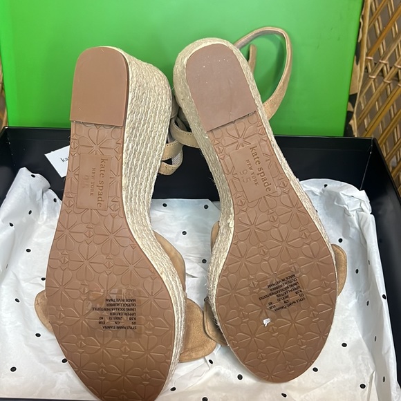 Kate Spade wedge sandal/size 9.5 / Tianna medium biscotti - Picture 5 of 11